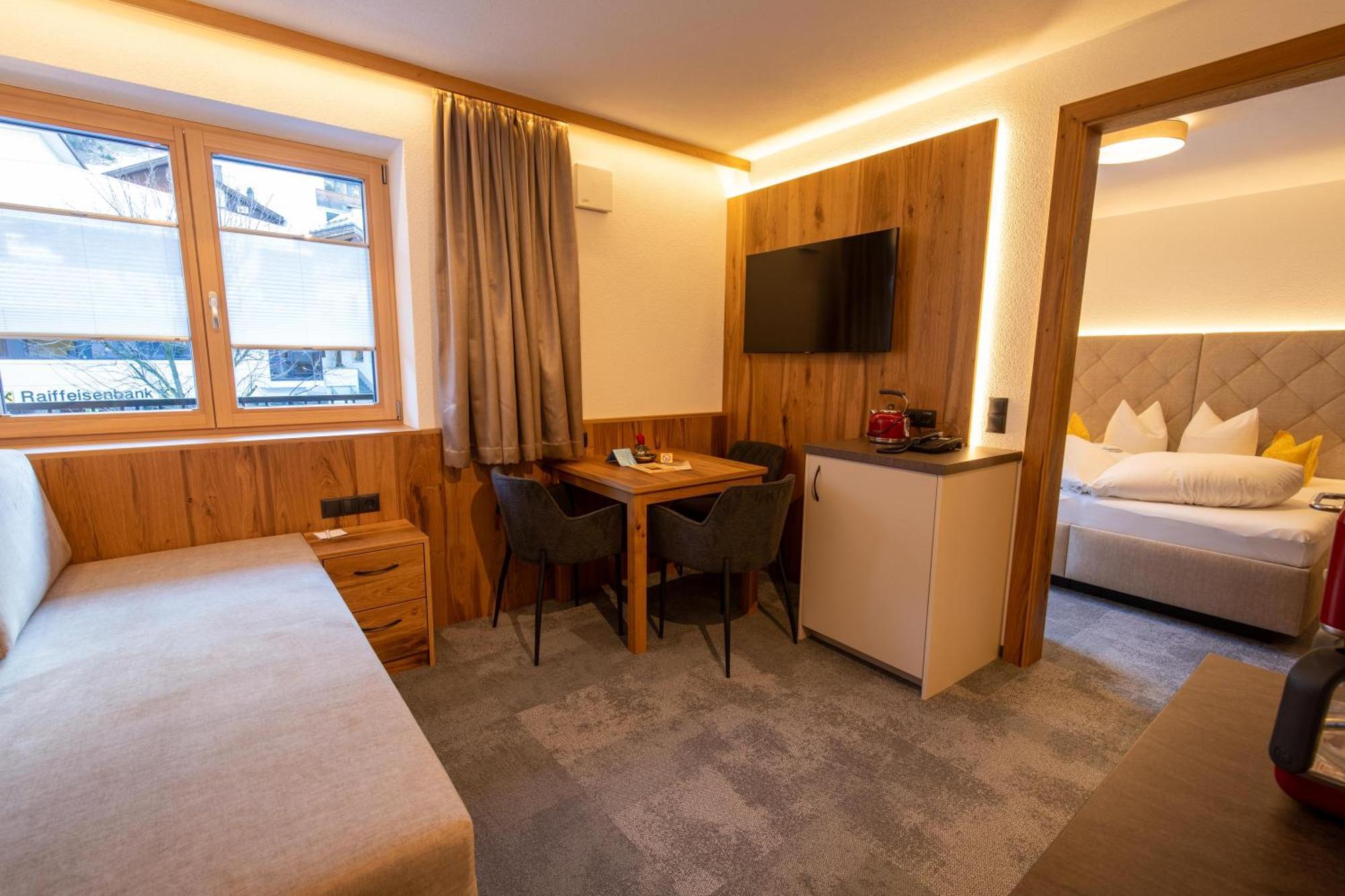Alpenresidenz Trisanna Bed & Breakfast Ischgl Exterior photo