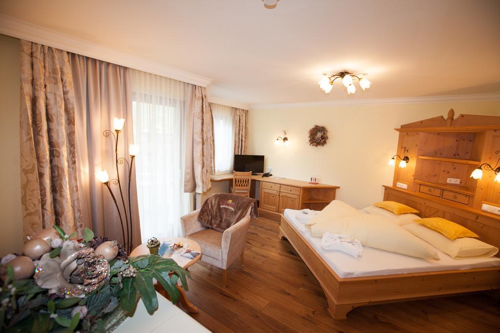 Alpenresidenz Trisanna Bed & Breakfast Ischgl Exterior photo